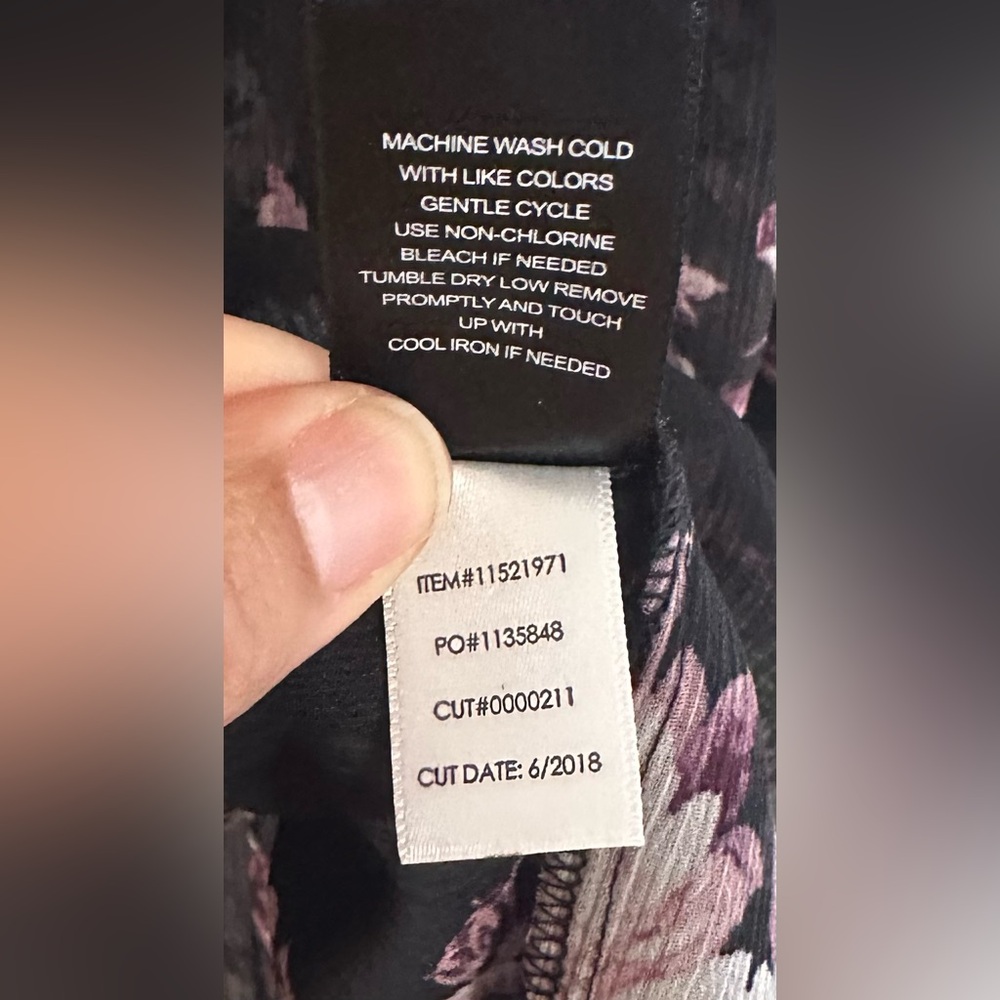 Torrid Chiffon Pintuck Blouse Size 5X Black Multi Sheer - Picture 9 of 11
